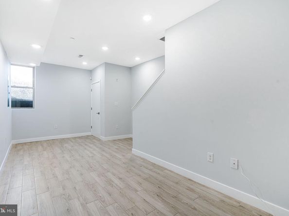 1752 N Marshall Street, Philadelphia PA 19122