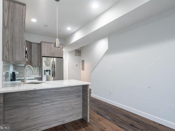 1752 N Marshall Street, Philadelphia PA 19122