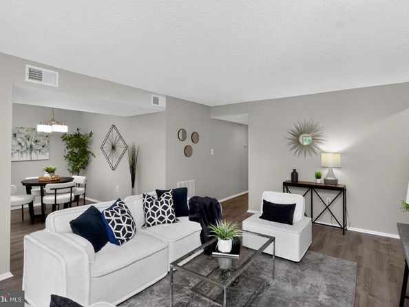 7743 Inversham Drive 197, Falls Church VA 22042