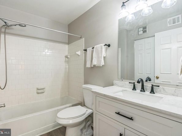 7743 Inversham Drive 197, Falls Church VA 22042