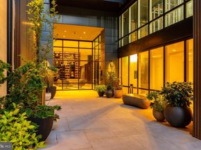 223 S 6TH Street 701, Philadelphia PA 19106
