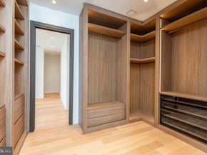 223 S 6TH Street 701, Philadelphia PA 19106
