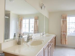 3406 Pietro Way, Philadelphia PA 19145