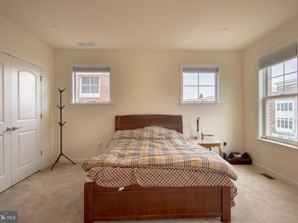 3406 Pietro Way, Philadelphia PA 19145
