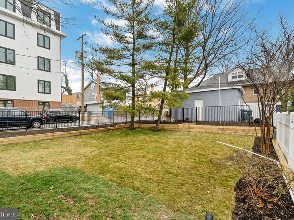 3009 20TH Street NE, Washington DC 20018