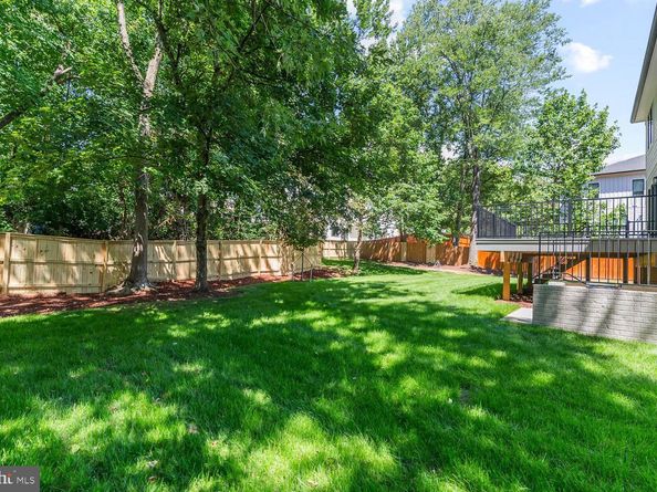 501 Yeonas Drive SW, Vienna VA 22180