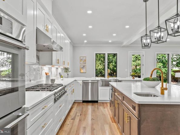 501 Yeonas Drive SW, Vienna VA 22180