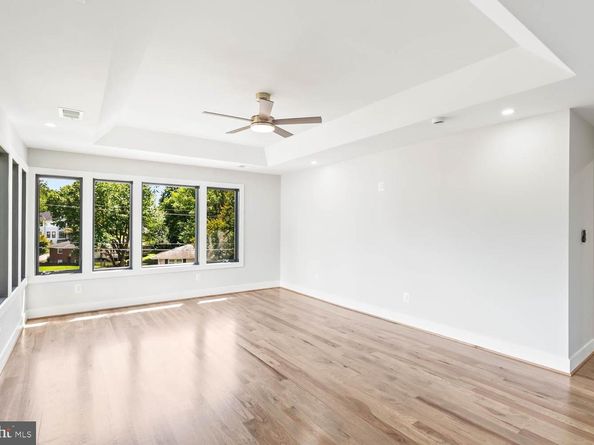 501 Yeonas Drive SW, Vienna VA 22180