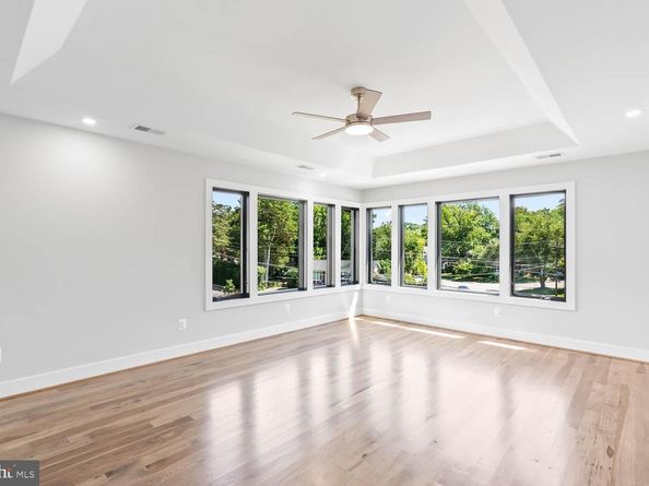 501 Yeonas Drive SW, Vienna VA 22180