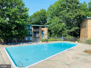 525 N Armistead Street T2, Alexandria VA 22312