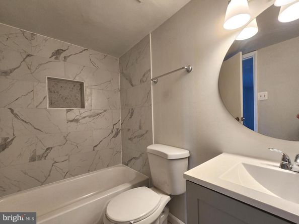 525 N Armistead Street T2, Alexandria VA 22312
