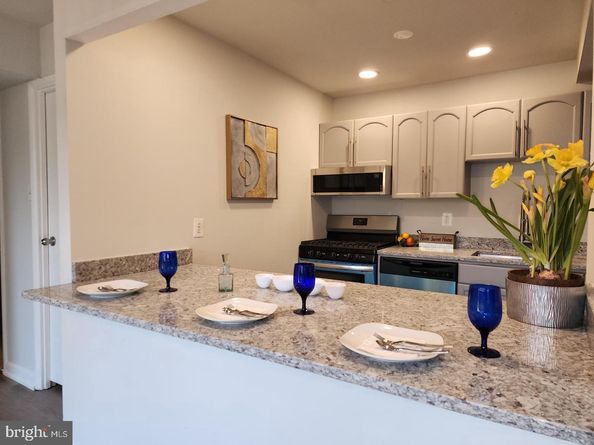 525 N Armistead Street T2, Alexandria VA 22312