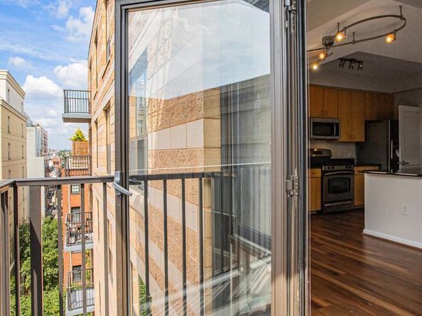 1001 L Street NW 811, Washington DC 20001