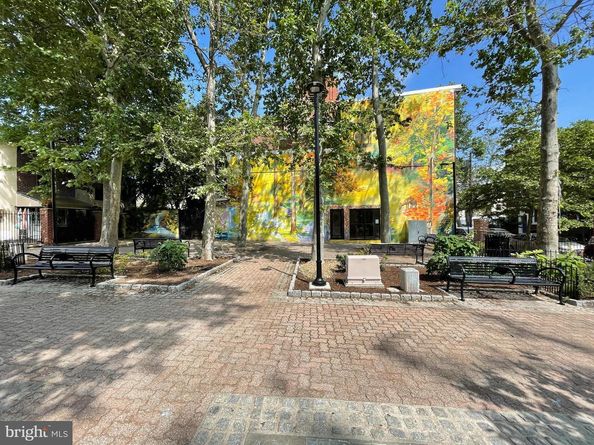 923 E Moyamensing Avenue, Philadelphia PA 19147