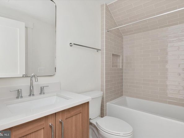 6200 31st Street N, Arlington VA 22207