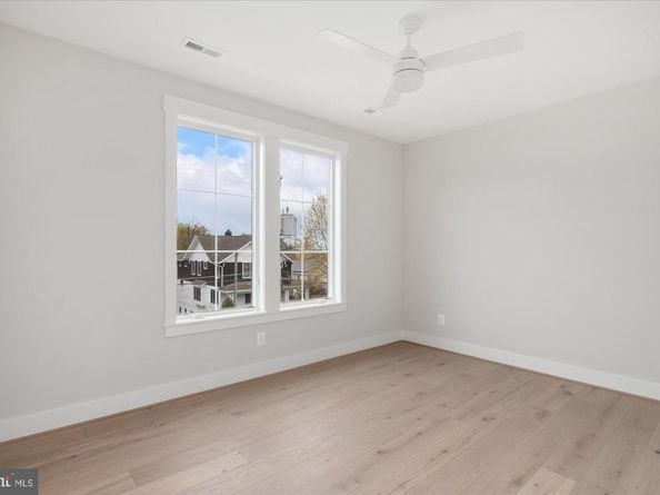 6200 31st Street N, Arlington VA 22207