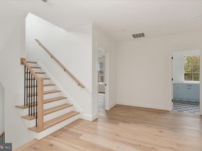 6200 31st Street N, Arlington VA 22207