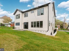 6200 31st Street N, Arlington VA 22207
