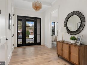 6200 31st Street N, Arlington VA 22207