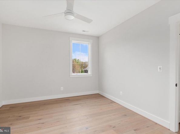 6200 31st Street N, Arlington VA 22207