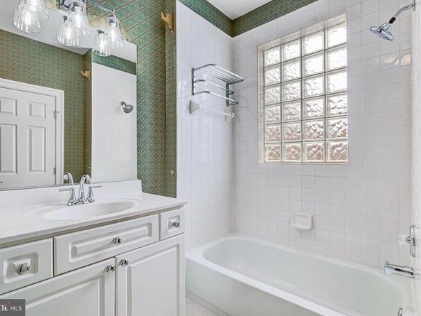 1008 Jarvis Court, Mclean VA 22101