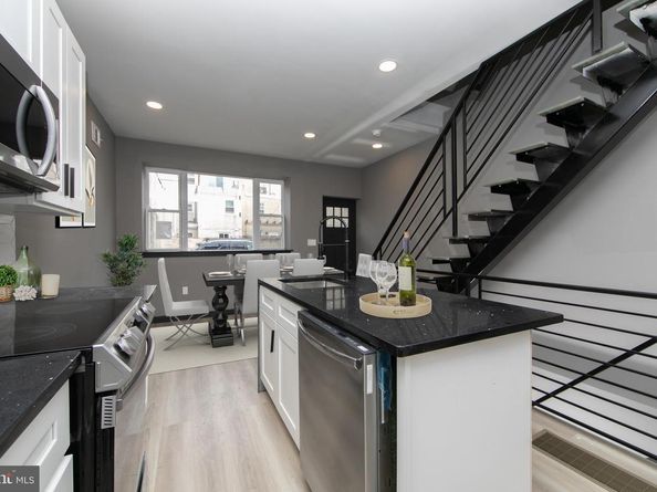 832 League Street, Philadelphia PA 19147