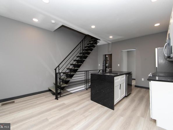 832 League Street, Philadelphia PA 19147