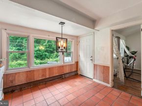 1026 Old Ford Road, Huntingdon Valley PA 19006