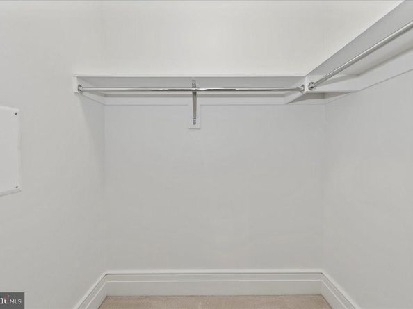 130 S 18TH Street 905, Philadelphia PA 19103