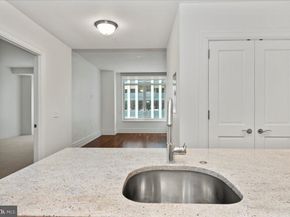 130 S 18TH Street 905, Philadelphia PA 19103