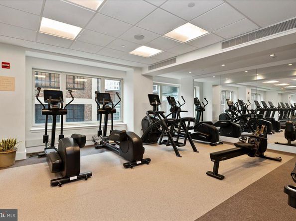 130 S 18TH Street 905, Philadelphia PA 19103