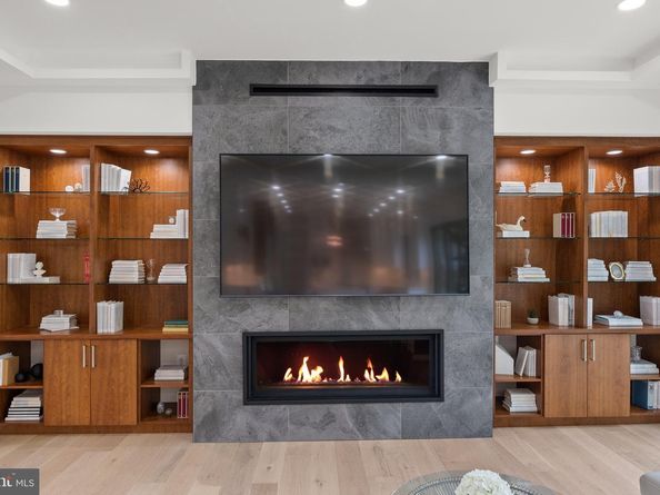 8100 Lewinsville, Mclean VA 22102