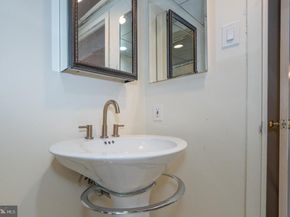 1001 City Avenue EE1026, Wynnewood PA 19096