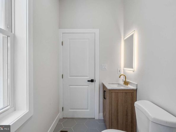 4905 Arch Street, Philadelphia PA 19139