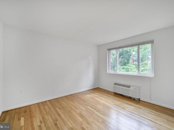 4114 Davis Place NW 311, Washington DC 20007