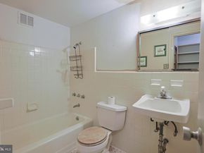 1900 John F Kennedy Boulevard 820, Philadelphia PA 19103