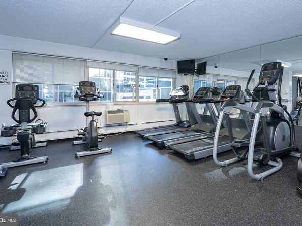 1900 John F Kennedy Boulevard 820, Philadelphia PA 19103