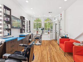 932 Locust Street, Philadelphia PA 19107