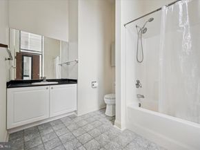1001 Chestnut Street 904W, Philadelphia PA 19107