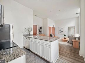 1001 Chestnut Street 904W, Philadelphia PA 19107
