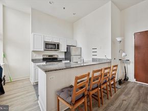 1001 Chestnut Street 904W, Philadelphia PA 19107