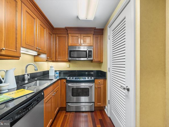 1701 Locust Street 2015, Philadelphia PA 19103