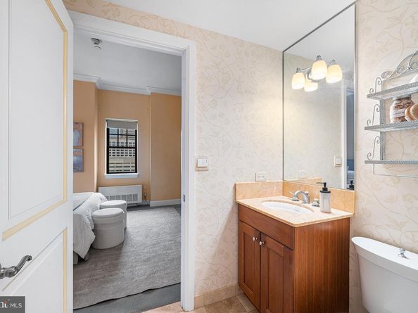 1701 Locust Street 2015, Philadelphia PA 19103
