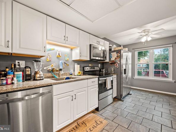 1366 Putnam Boulevard 14, Wallingford PA 19086
