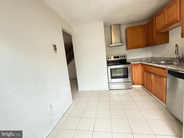 1089 Knight Lane, Herndon VA 20170