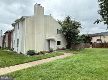1089 Knight Lane