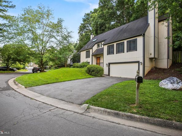 11220 Angus Place, Potomac MD 20854