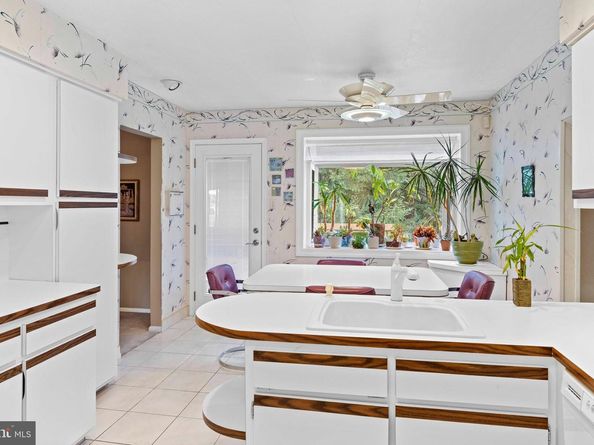 1018 Corn Crib Drive, Huntingdon Valley PA 19006