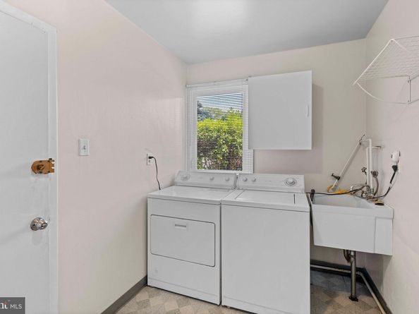 1018 Corn Crib Drive, Huntingdon Valley PA 19006