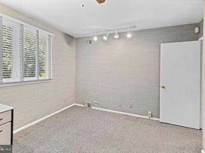 1018 Corn Crib Drive, Huntingdon Valley PA 19006
